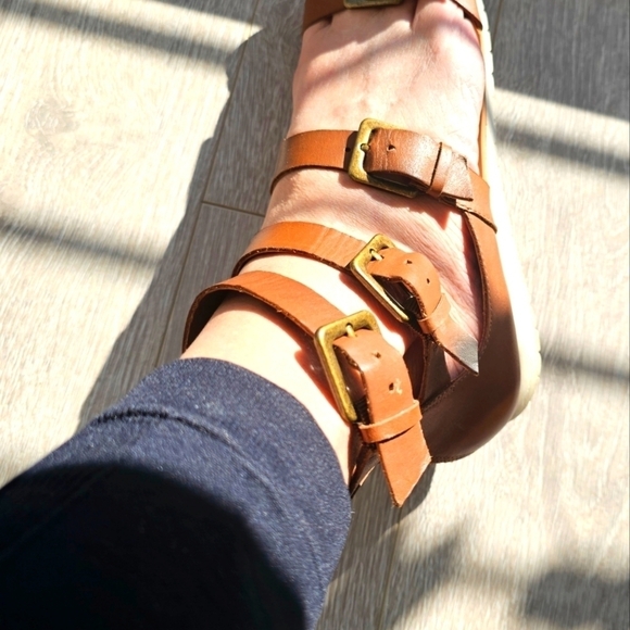 Lord & Taylor Gladiator Sandals - Picture 1 of 13